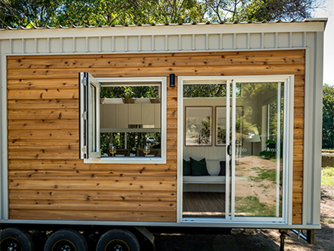 Casuarina 9.0 - With Cedar Cladding Feature Wall